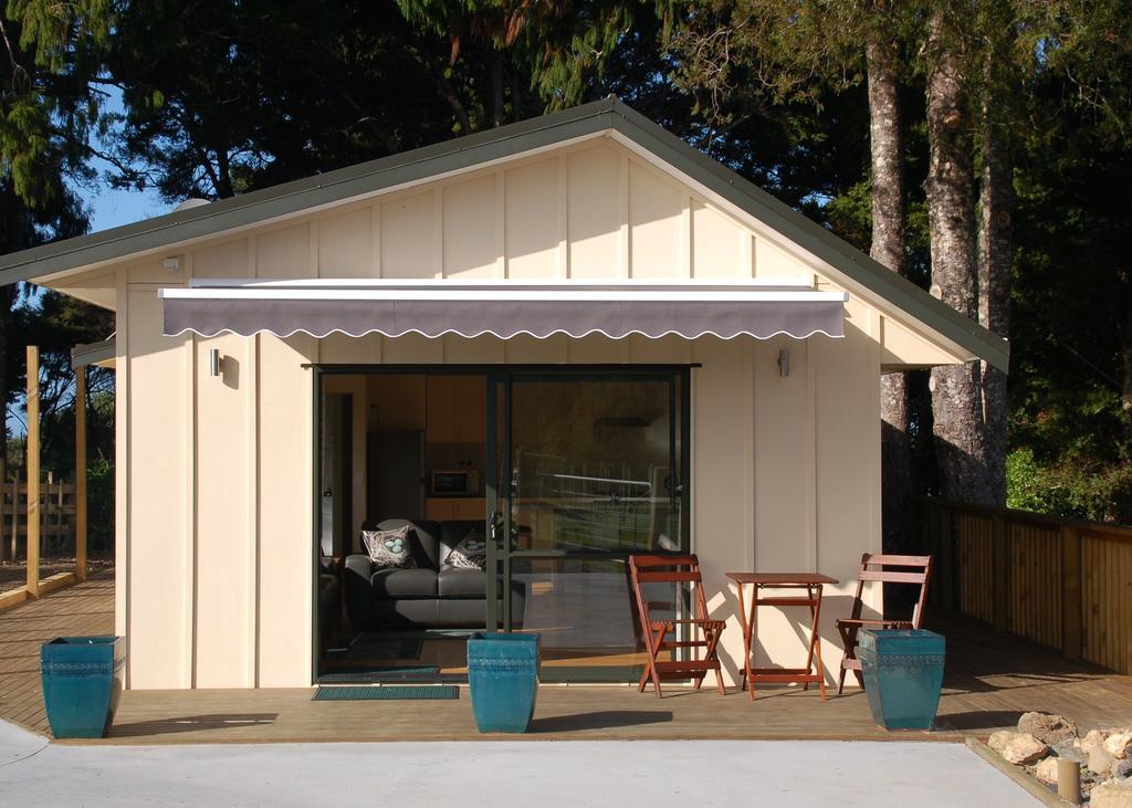 Kohinui Glade Holiday Cottage Parua Bay ภายนอก รูปภาพ