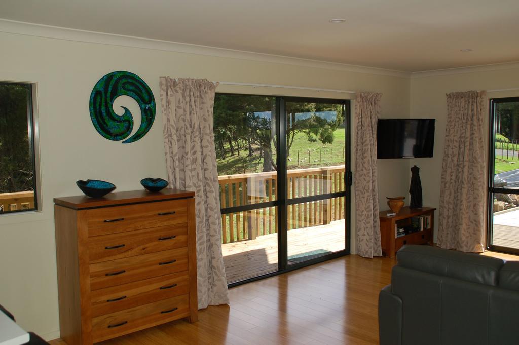 Kohinui Glade Holiday Cottage Parua Bay ภายนอก รูปภาพ