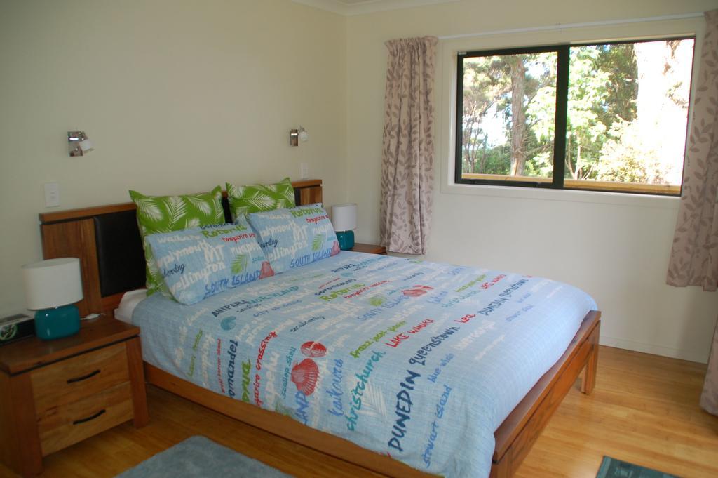 Kohinui Glade Holiday Cottage Parua Bay ภายนอก รูปภาพ