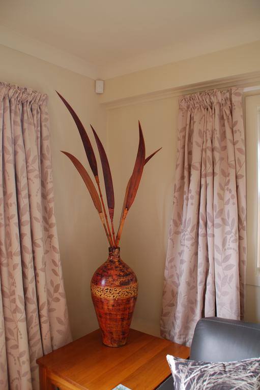 Kohinui Glade Holiday Cottage Parua Bay ภายนอก รูปภาพ